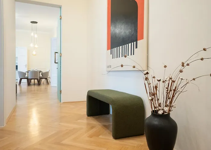 Chic 180m 3br Near Parliament, Self Check-in * Viena